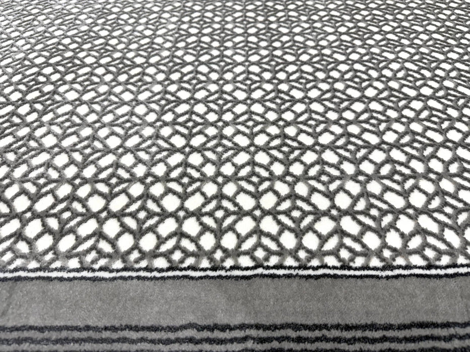 SIGNATURE Rug DESIGN 5204