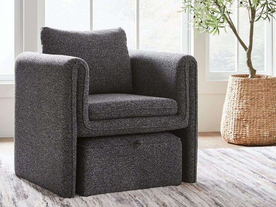 Vreni Accent Chair