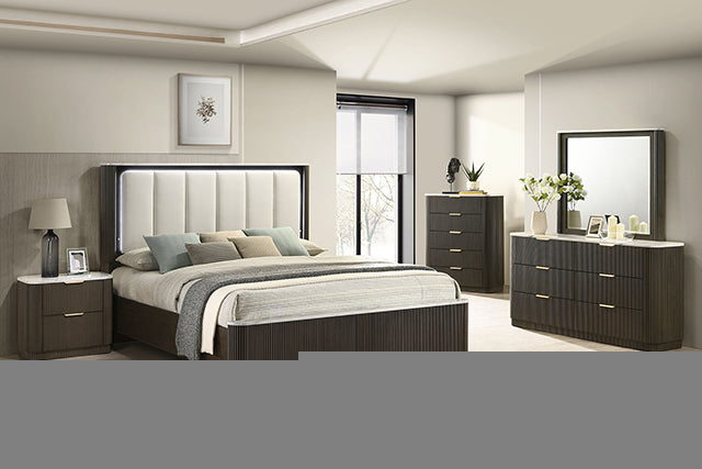 Lantrisant E.King Bed