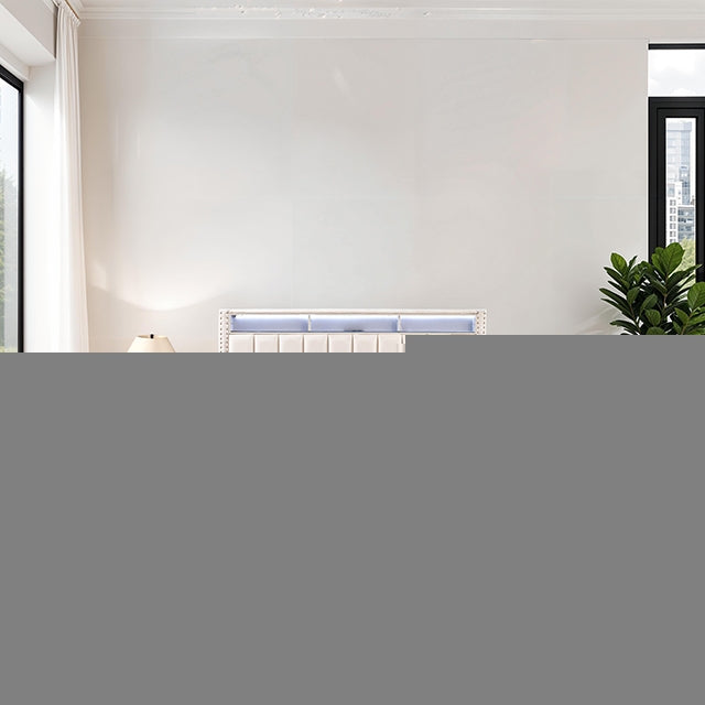 Farese Queen Bed w/ 2 Nightstands